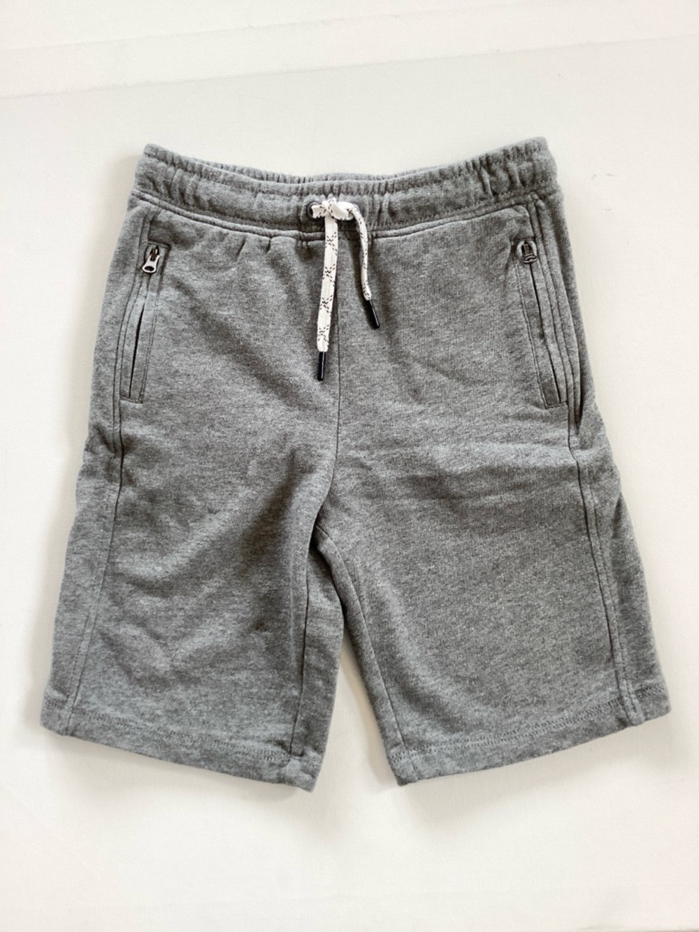 Hanna Andersson Gray Zip-Pocket Shorts
